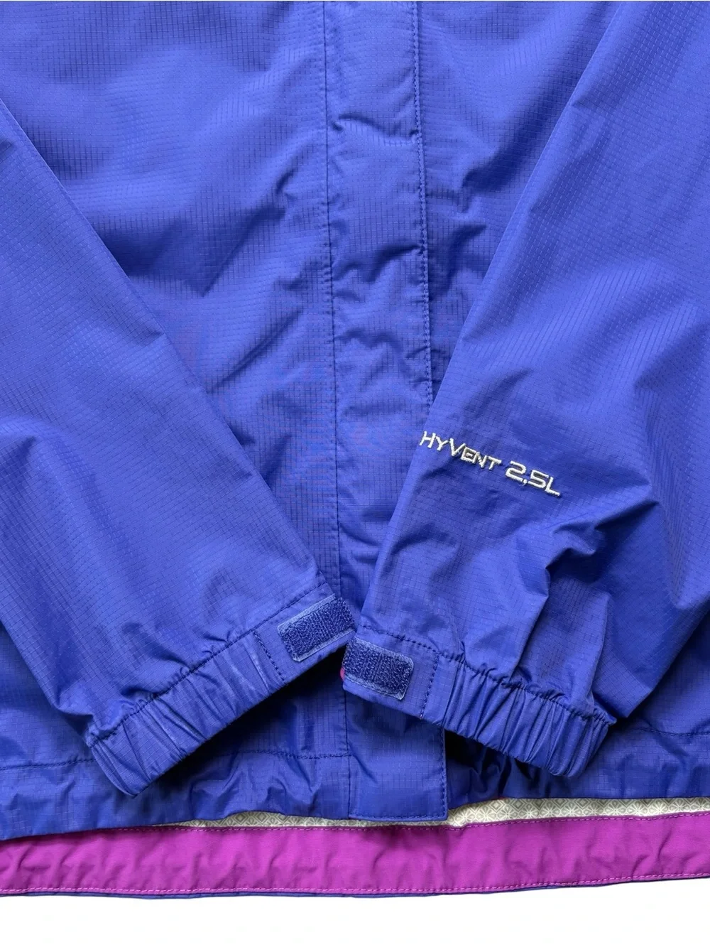 The North Face Women's Purple HyVent 2.5L Rain Jacket Shell Size XL